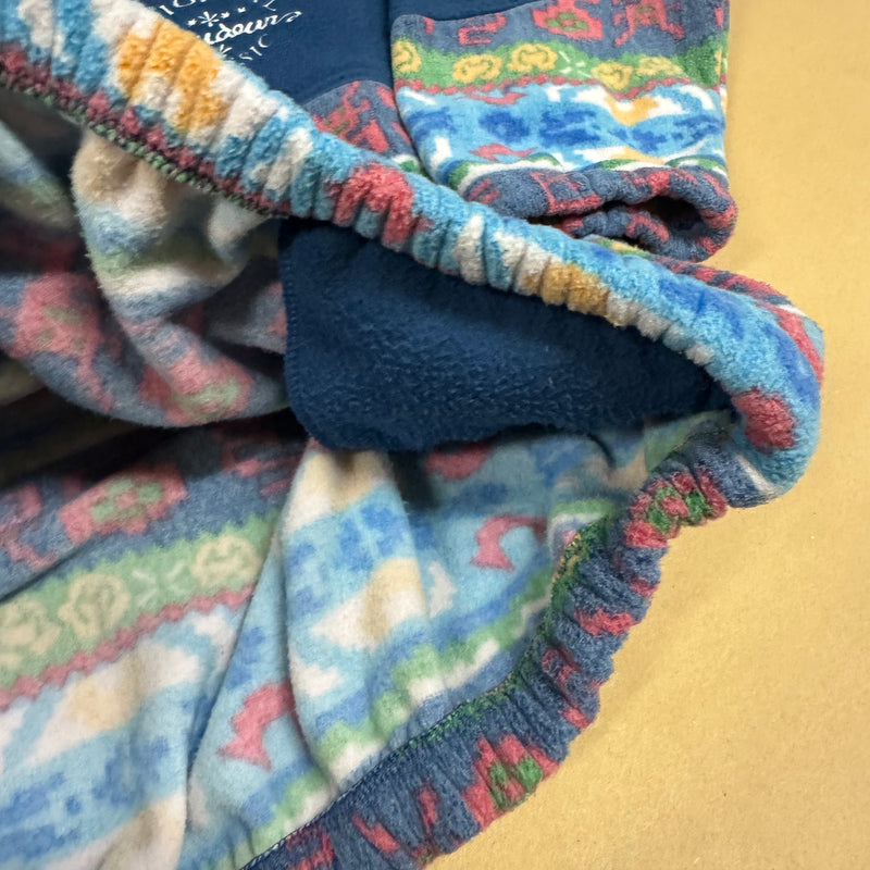 Detailansicht: Sourced limited accessories and clothes Baroudeurs vintage fleece sweater – Logo, Nähte oder Material