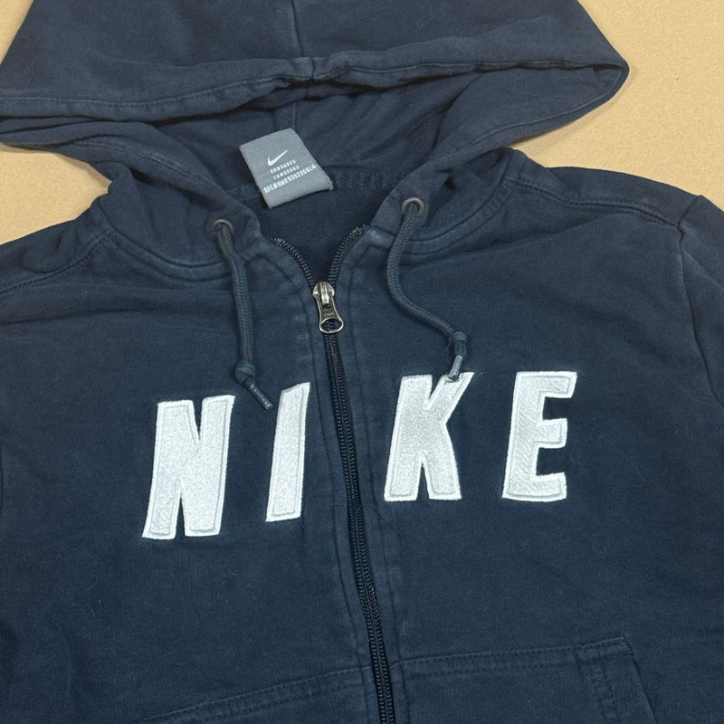 Detailansicht: Sourced limited accessories and clothes Nike vintage black zip-hoodie – Logo, Nähte oder Material