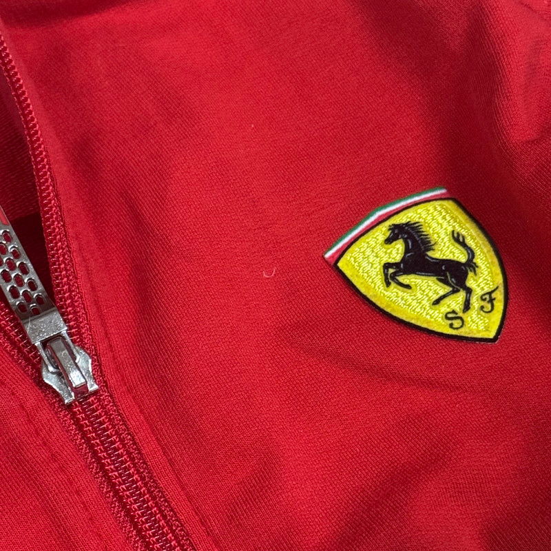 Detailansicht: Sourced limited accessories and clothes Ferrari Scuderia vintage red zip-up – Logo, Nähte oder Material
