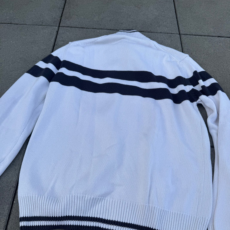 Detailansicht: Sourced limited accessories and clothes Airness vintage white knitted zip-up jacket – Logo, Nähte oder Material