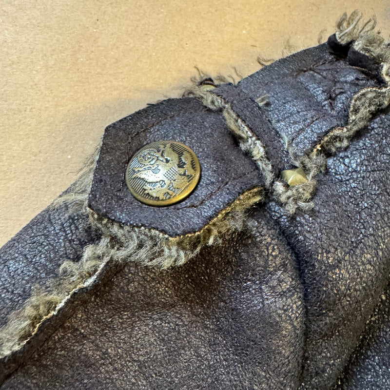 Detailansicht: Sourced limited accessories and clothes Vintage Lissa women’s patches coat – Logo, Nähte oder Material