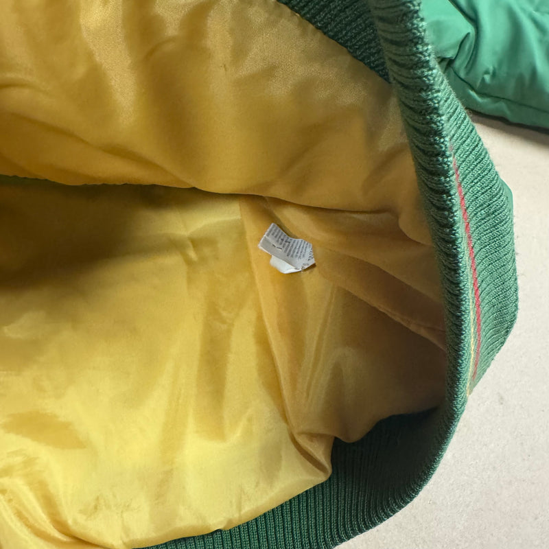 Detailansicht: Sourced limited accessories and clothes DSL 55 Diesel vintage green puffer jacket – Logo, Nähte oder Material