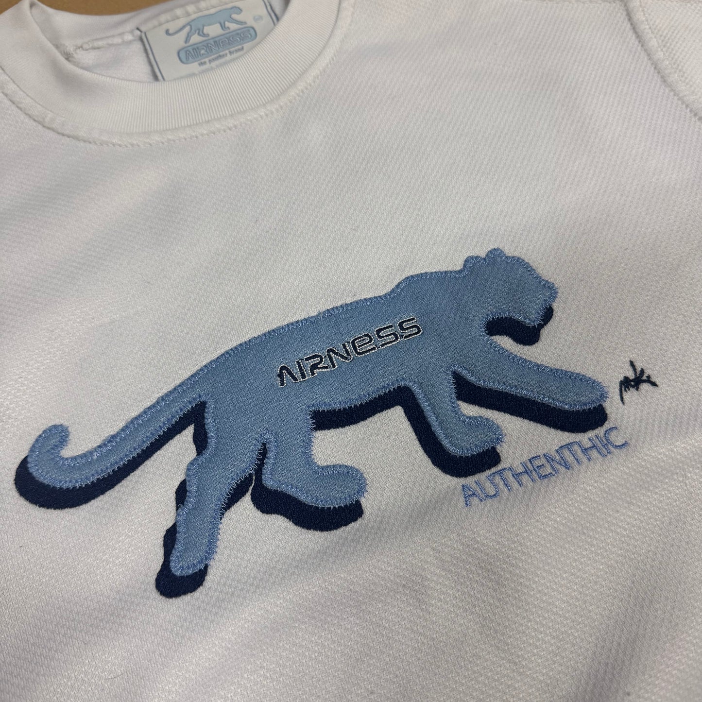 Airness streetwear white sweatshirt