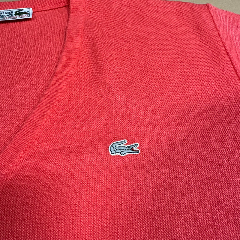Detailansicht: Sourced limited accessories and clothes Lacoste vintage v-neck knitted sweatshirt – Logo, Nähte oder Material
