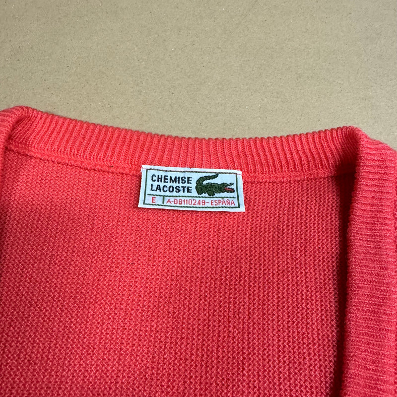 Detailansicht: Sourced limited accessories and clothes Lacoste vintage v-neck knitted sweatshirt – Logo, Nähte oder Material