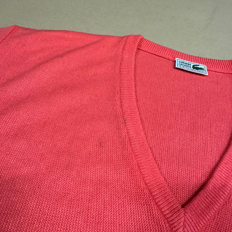 Detailansicht: Sourced limited accessories and clothes Lacoste vintage v-neck knitted sweatshirt – Logo, Nähte oder Material