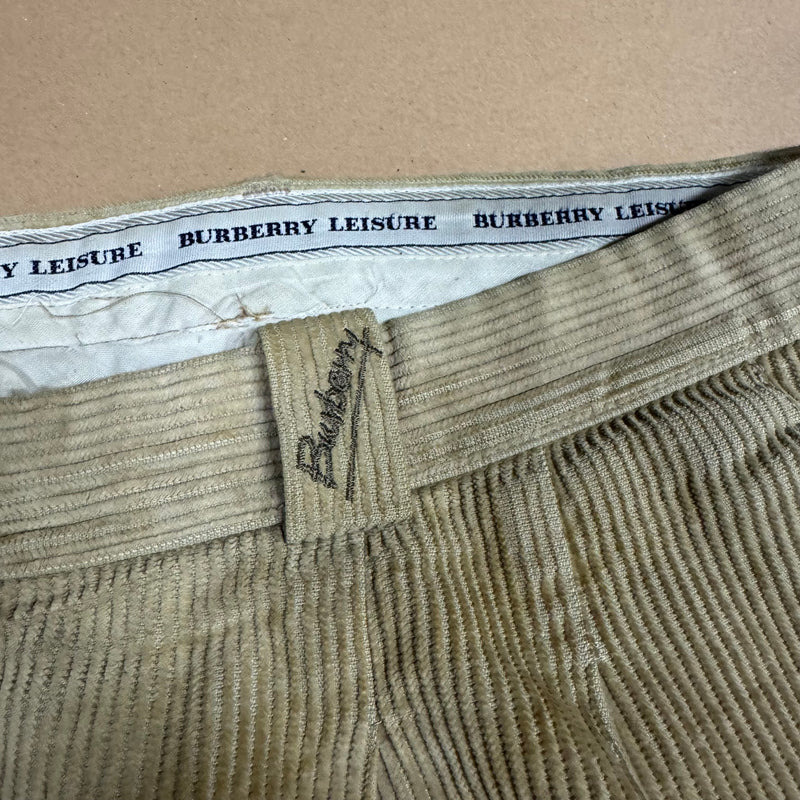 Detailansicht: Sourced limited accessories and clothes Burberry London leisure vintage loose pants – Logo, Nähte oder Material