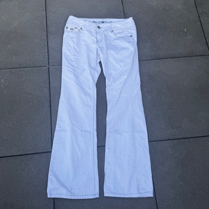 Detailansicht: Sourced limited accessories and clothes Diesel y2k white bootcut jeans – Logo, Nähte oder Material
