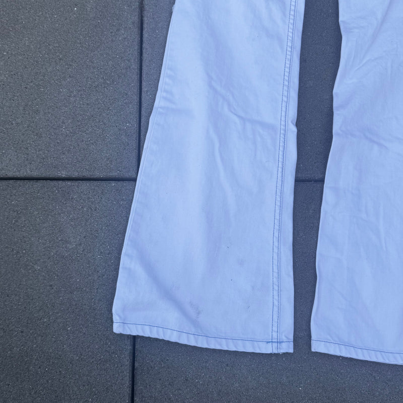 Detailansicht: Sourced limited accessories and clothes Diesel y2k white bootcut jeans – Logo, Nähte oder Material