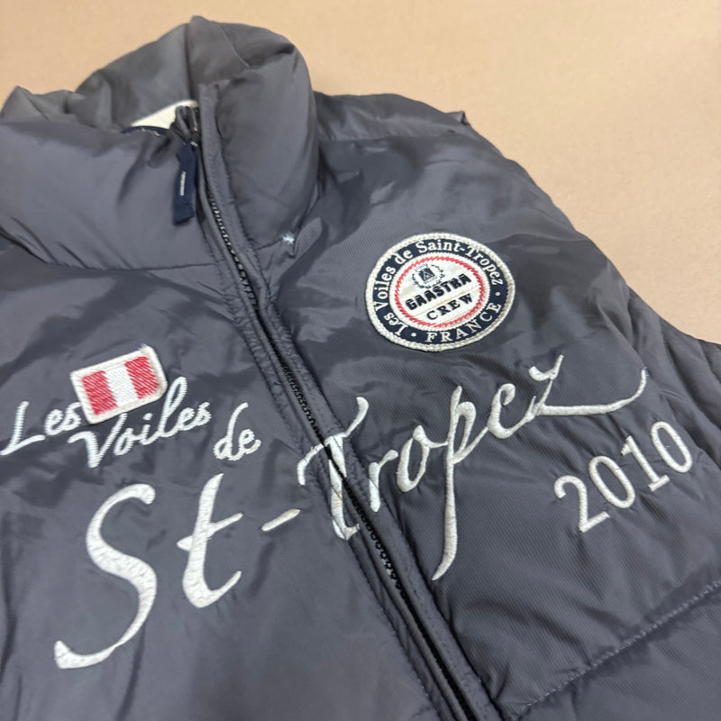 Detailansicht: Sourced limited accessories and clothes Gaastra Les Voiles de St. Tropez vest – Logo, Nähte oder Material