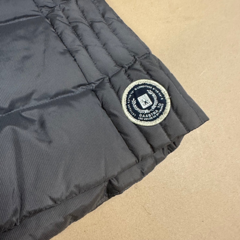 Detailansicht: Sourced limited accessories and clothes Gaastra Les Voiles de St. Tropez vest – Logo, Nähte oder Material