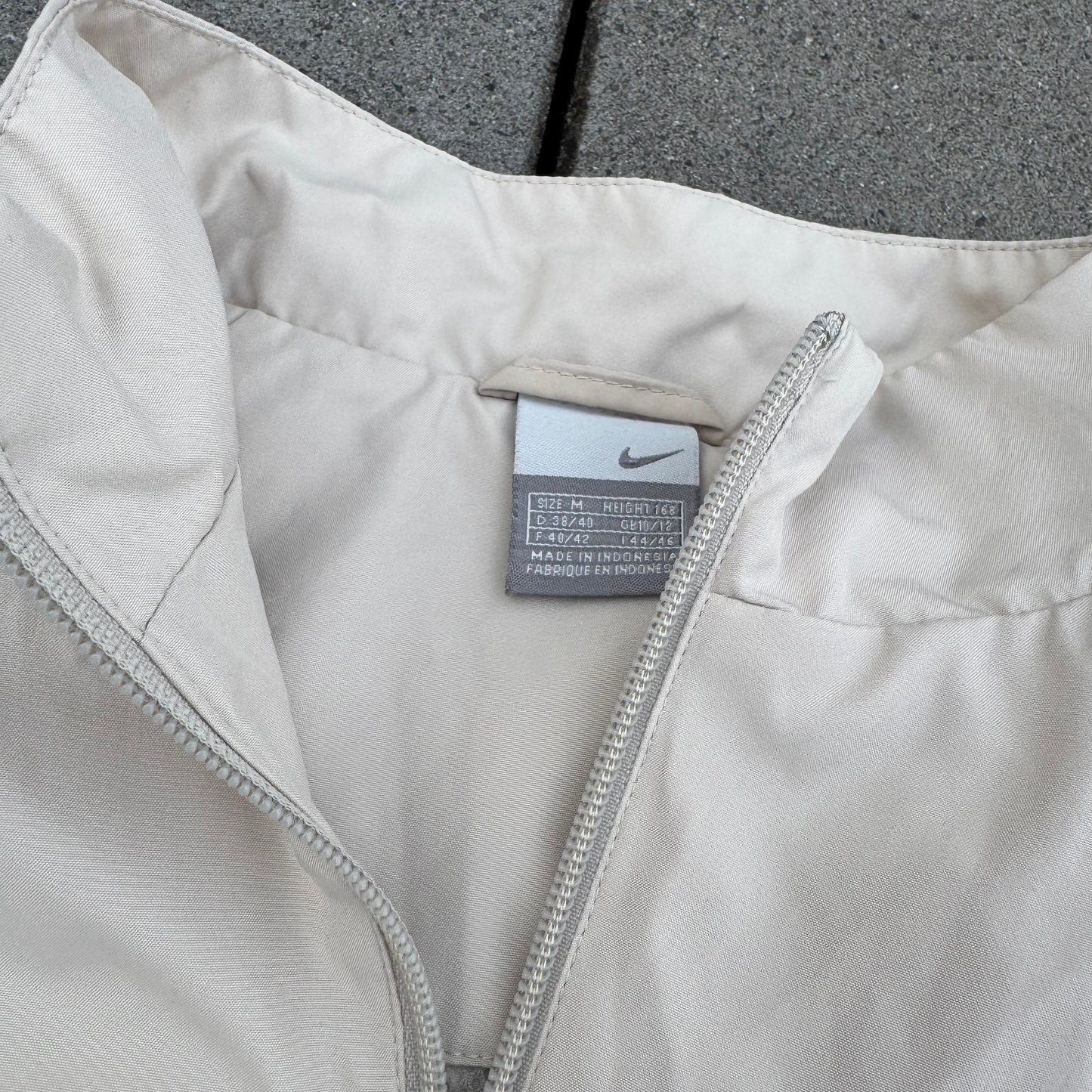 Nike vintage women’s beige track jacket