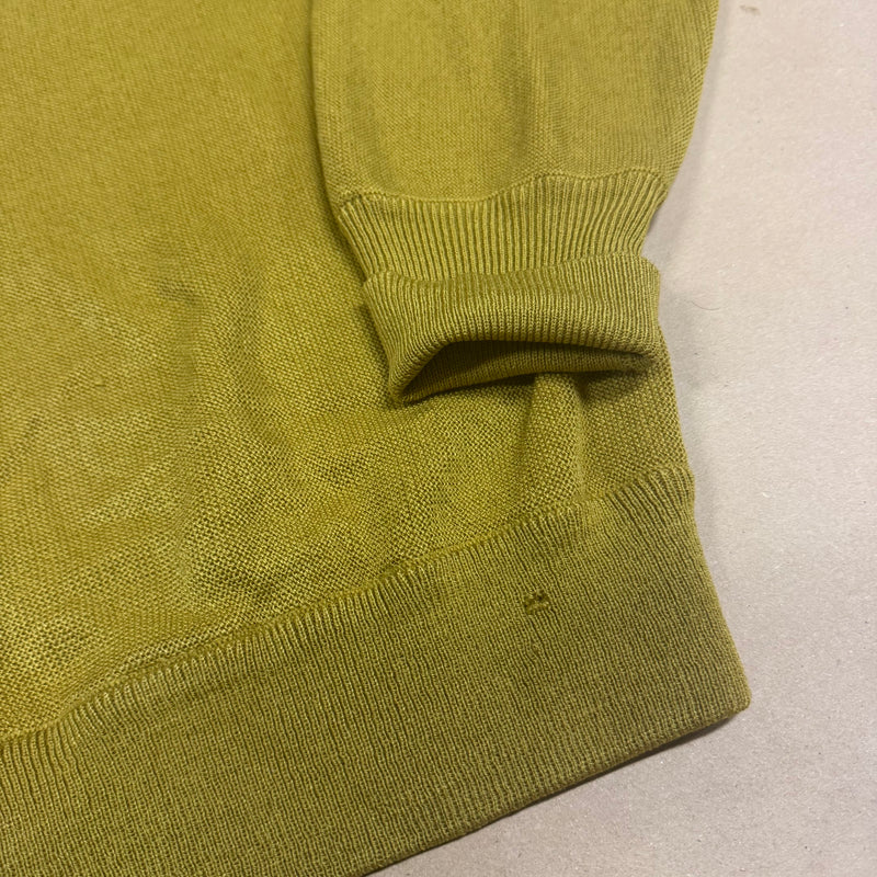 Detailansicht: Sourced limited accessories and clothes Lacoste vintage knitted yellowish cardigan – Logo, Nähte oder Material