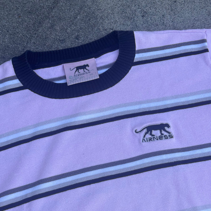 Detailansicht: Sourced limited accessories and clothes Airness sport retro pink striped sweater – Logo, Nähte oder Material