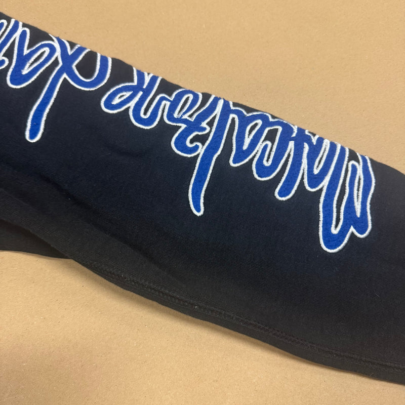 Detailansicht: Sourced limited accessories and clothes Kappa Mascalzone Italia black zip-up – Logo, Nähte oder Material