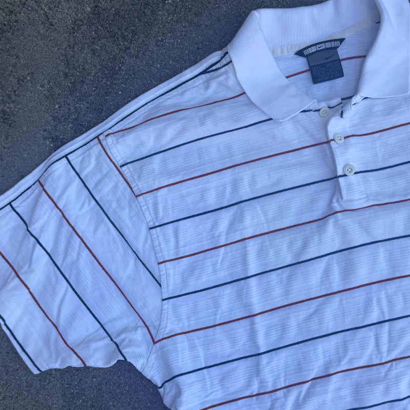 Detailansicht: Sourced limited accessories and clothes Nike Shox vintage white striped polo – Logo, Nähte oder Material