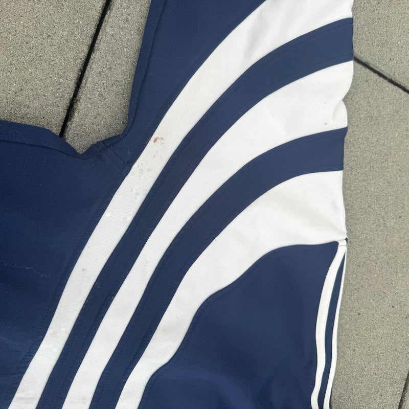 Detailansicht: Sourced limited accessories and clothes Vintage Adidas retro 90s track jacket – Logo, Nähte oder Material