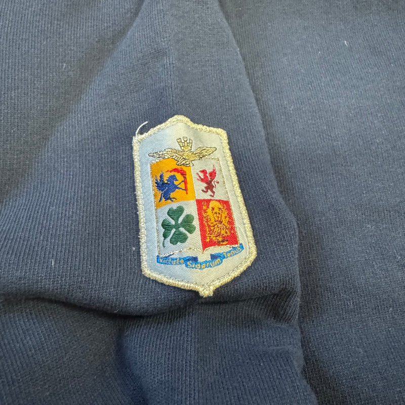 Detailansicht: Sourced limited accessories and clothes A.M. Aeronautica Militare blue zip-up jacket – Logo, Nähte oder Material