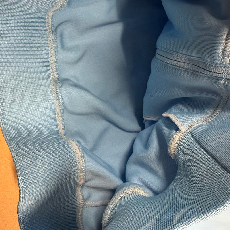 Detailansicht: Sourced limited accessories and clothes Kappa Argentina streetwear skyblue track jacket – Logo, Nähte oder Material