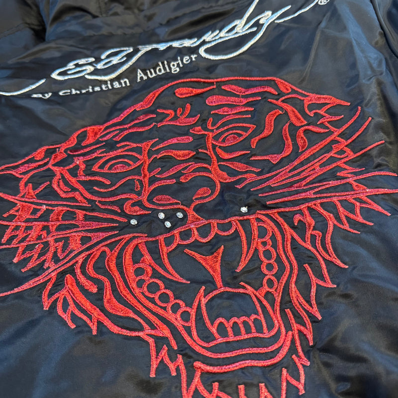 Detailansicht: Sourced limited accessories and clothes Ed Hardy y2k rhinestones winter jacket – Logo, Nähte oder Material