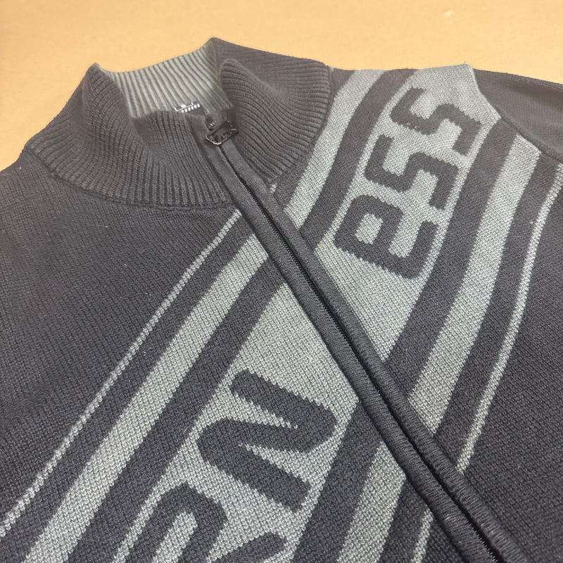 Detailansicht: Sourced limited accessories and clothes Airness vintage black knitted oversized jacket – Logo, Nähte oder Material