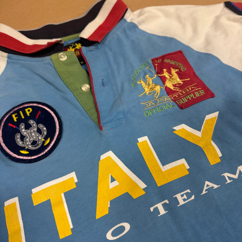 Detailansicht: Sourced limited accessories and clothes La Martina Euro Champions Italy longsleeve polo – Logo, Nähte oder Material