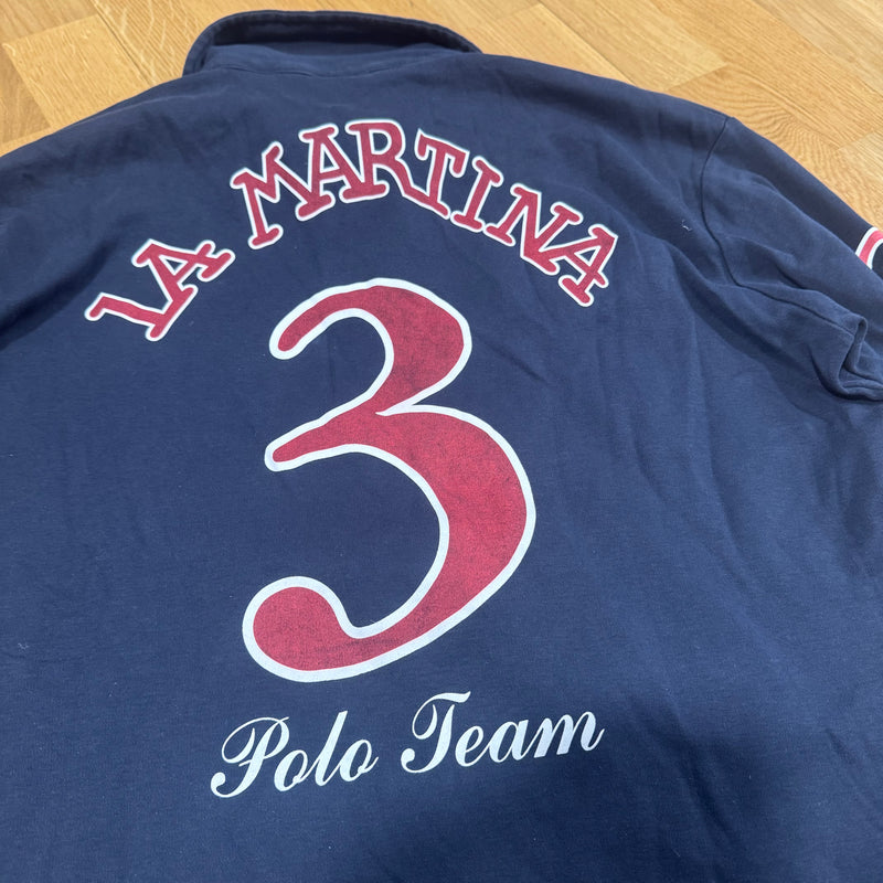 Detailansicht: Sourced limited accessories and clothes La Martina Porsche longsleeve – Logo, Nähte oder Material