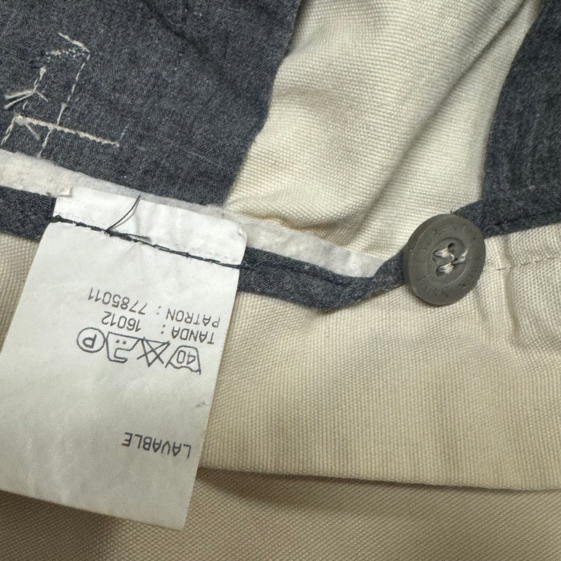 Detailansicht: Sourced limited accessories and clothes Yves Saint Laurent white chino loose pants – Logo, Nähte oder Material