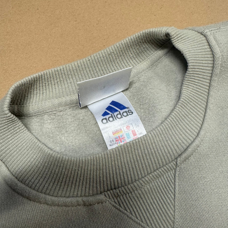 Detailansicht: Sourced limited accessories and clothes Adidas cream vintage sweatshirt – Logo, Nähte oder Material