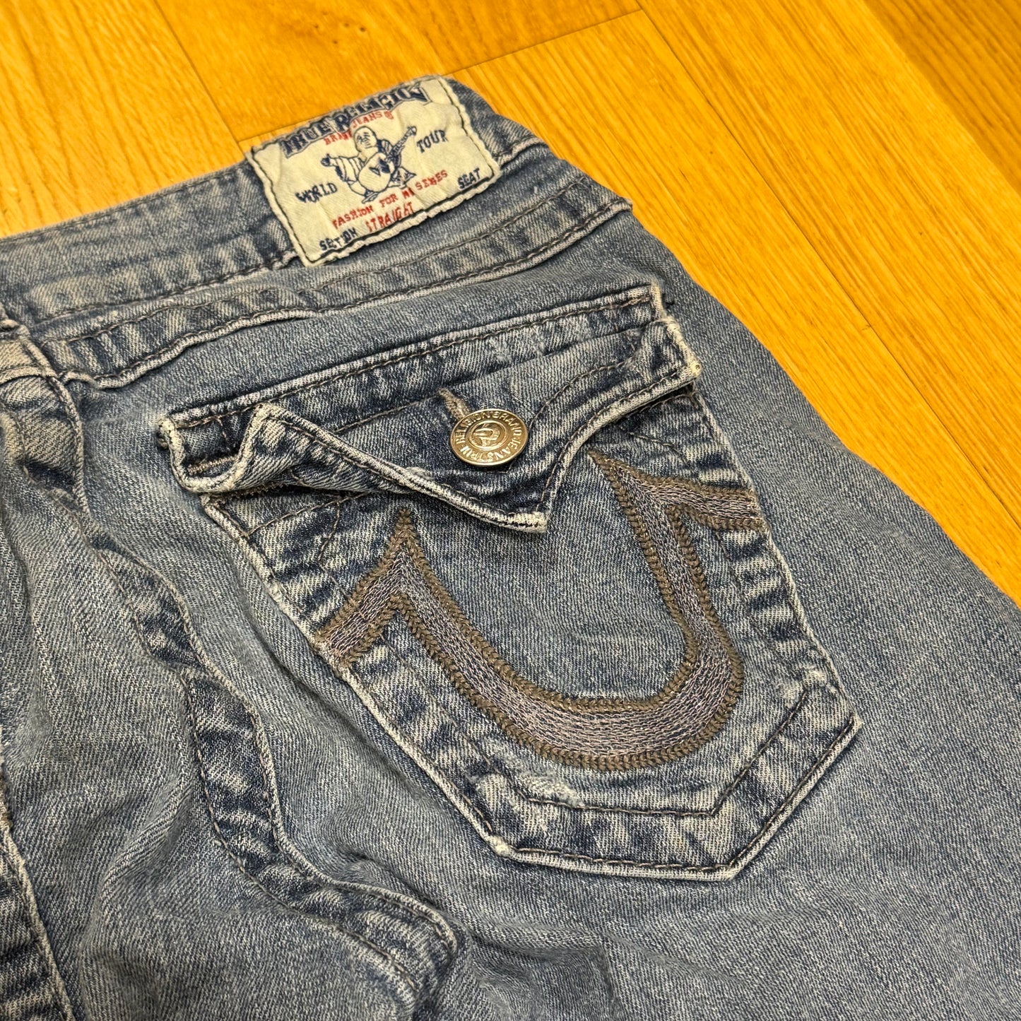 True Religion World Tour women’s jeans