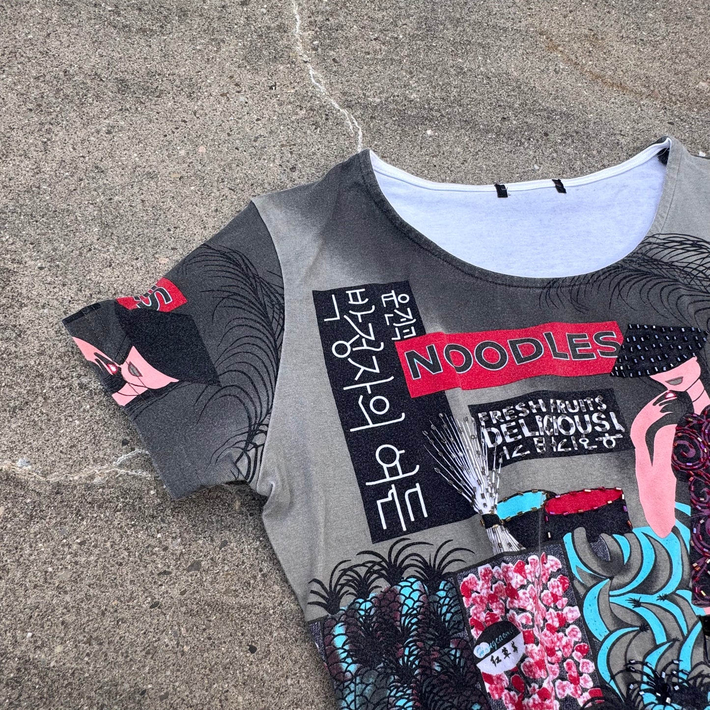 Custo Barcelona "Noodles" Y2K t-shirt