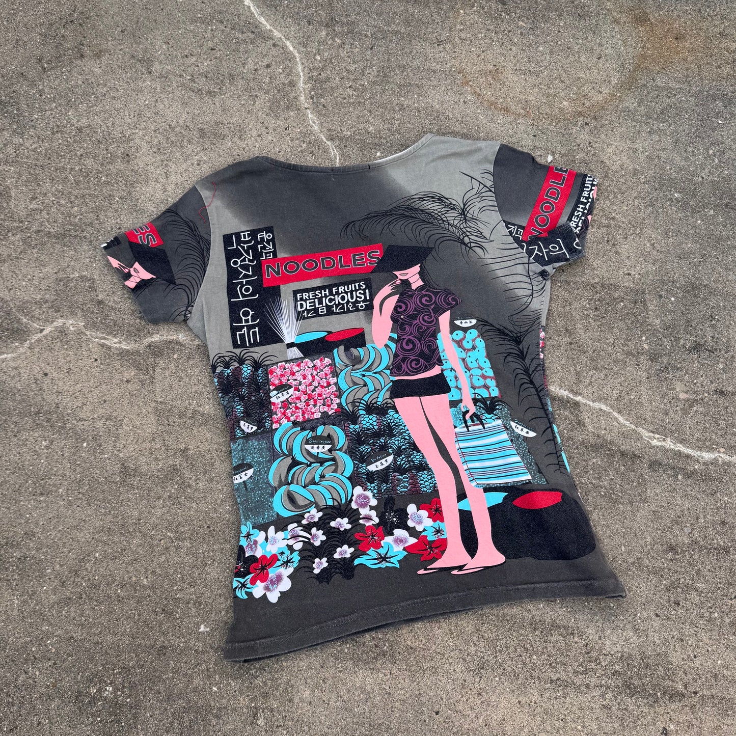 Custo Barcelona "Noodles" Y2K t-shirt