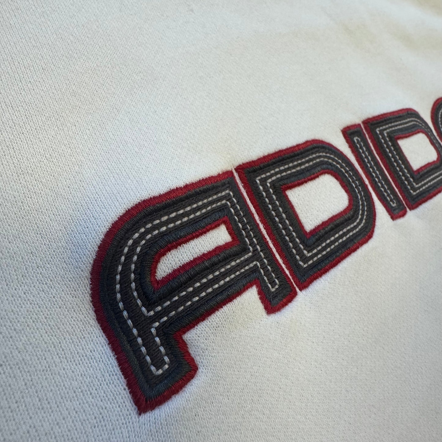 Adidas streetwear 00s white sweatshirt