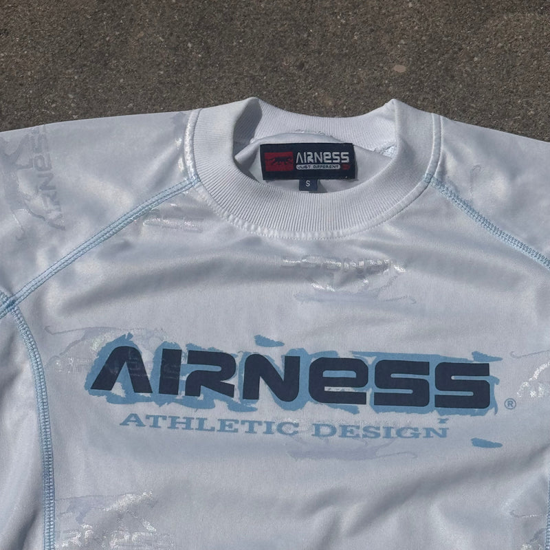 Detailansicht: Sourced limited accessories and clothes Airness streetwear 00s white t-shirt – Logo, Nähte oder Material