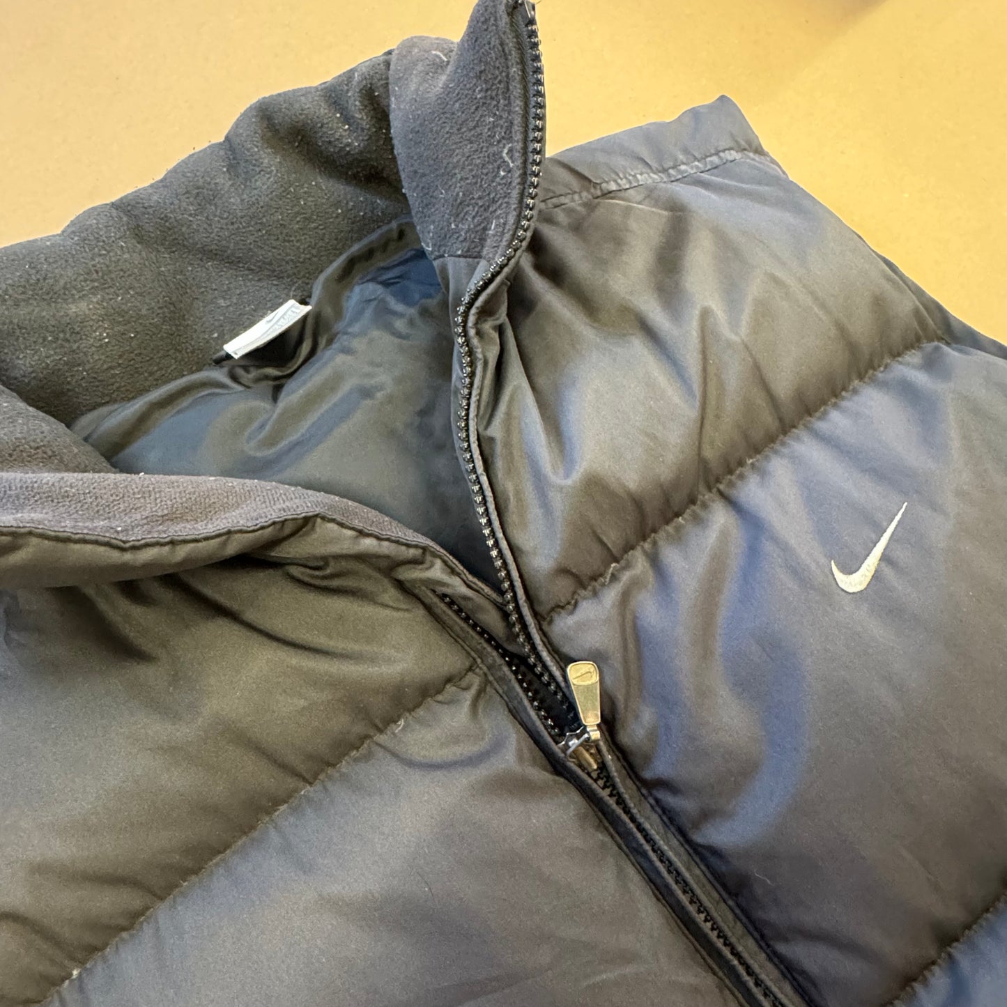 Nike 90s streetwear down vest