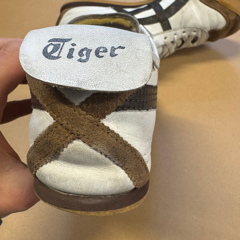 Detailansicht: Sourced limited accessories and clothes Asics Onitsuka Tiger OG white shoes – Logo, Nähte oder Material