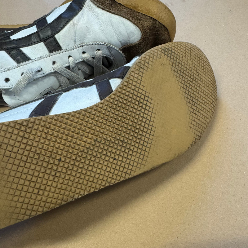 Detailansicht: Sourced limited accessories and clothes Asics Onitsuka Tiger OG white shoes – Logo, Nähte oder Material