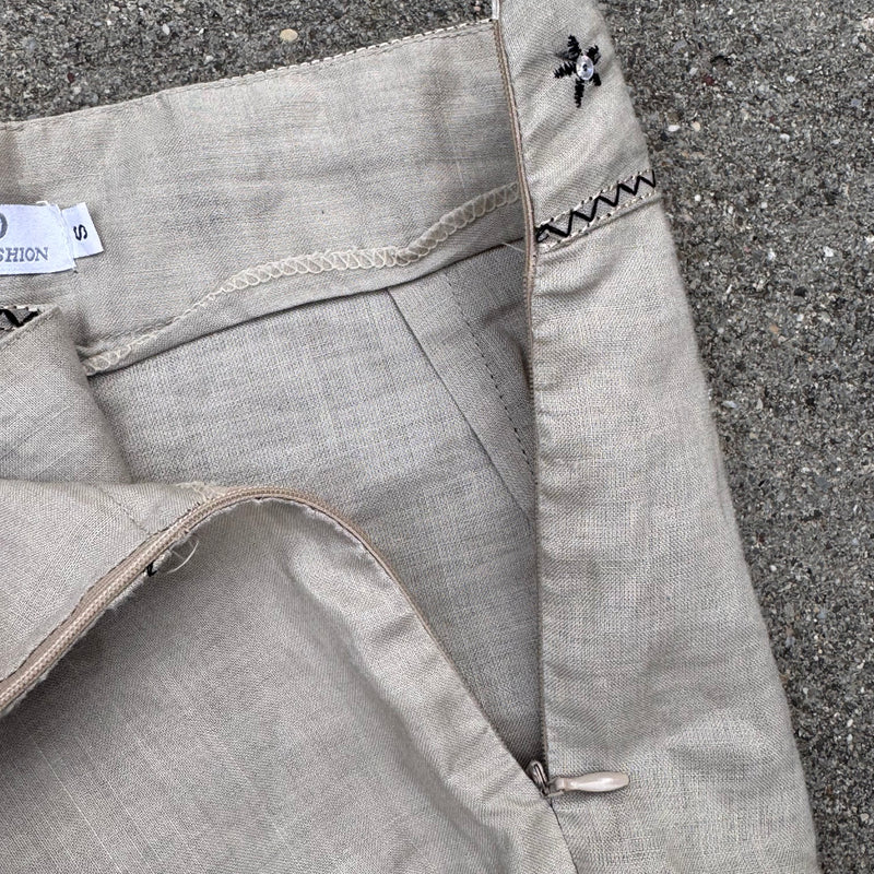 Detailansicht: Sourced limited accessories and clothes Vintage Havana summer linen cloth pants – Logo, Nähte oder Material