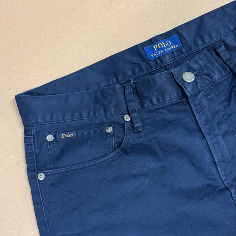 Detailansicht: Sourced limited accessories and clothes Polo Ralph Lauren classic straight leg pants – Logo, Nähte oder Material