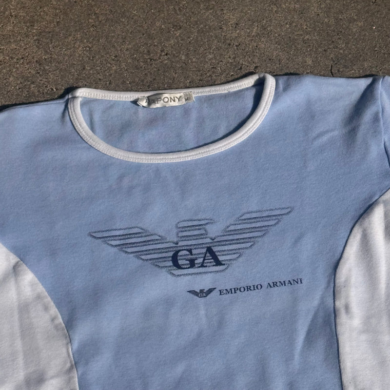 Detailansicht: Sourced limited accessories and clothes Giorgio Armani vintage blue longsleeve – Logo, Nähte oder Material
