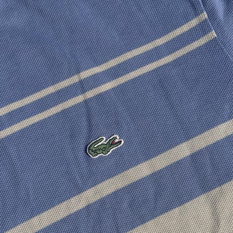 Detailansicht: Sourced limited accessories and clothes Lacoste vintage sky blue 90s T-shirt – Logo, Nähte oder Material