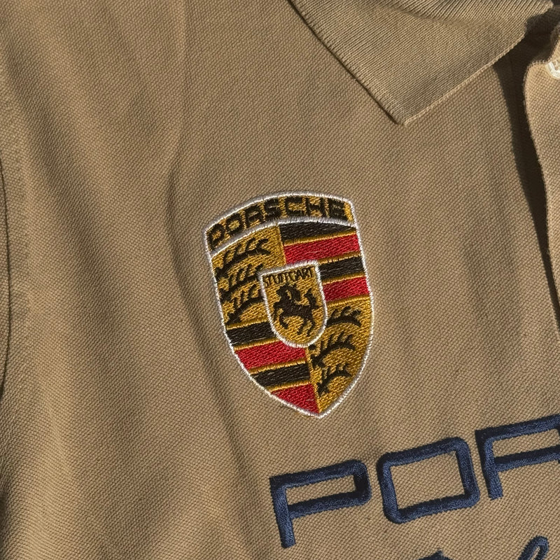 Detailansicht: Sourced limited accessories and clothes La Martina Porsche 2011 streetwear poloshirt – Logo, Nähte oder Material