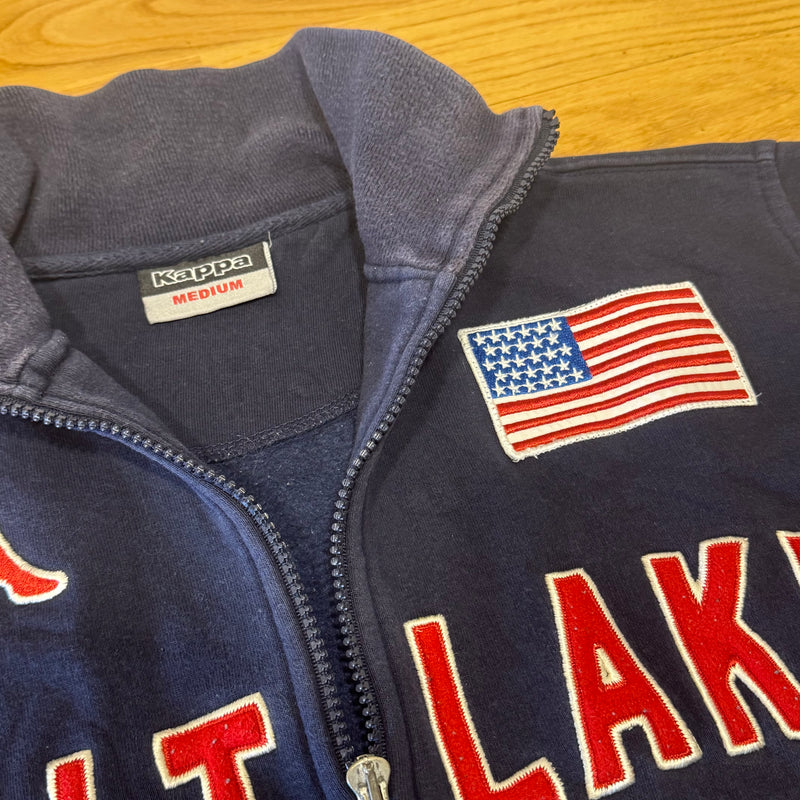 Detailansicht: Sourced limited accessories and clothes Kappa Salt Lake City USA zip-up – Logo, Nähte oder Material