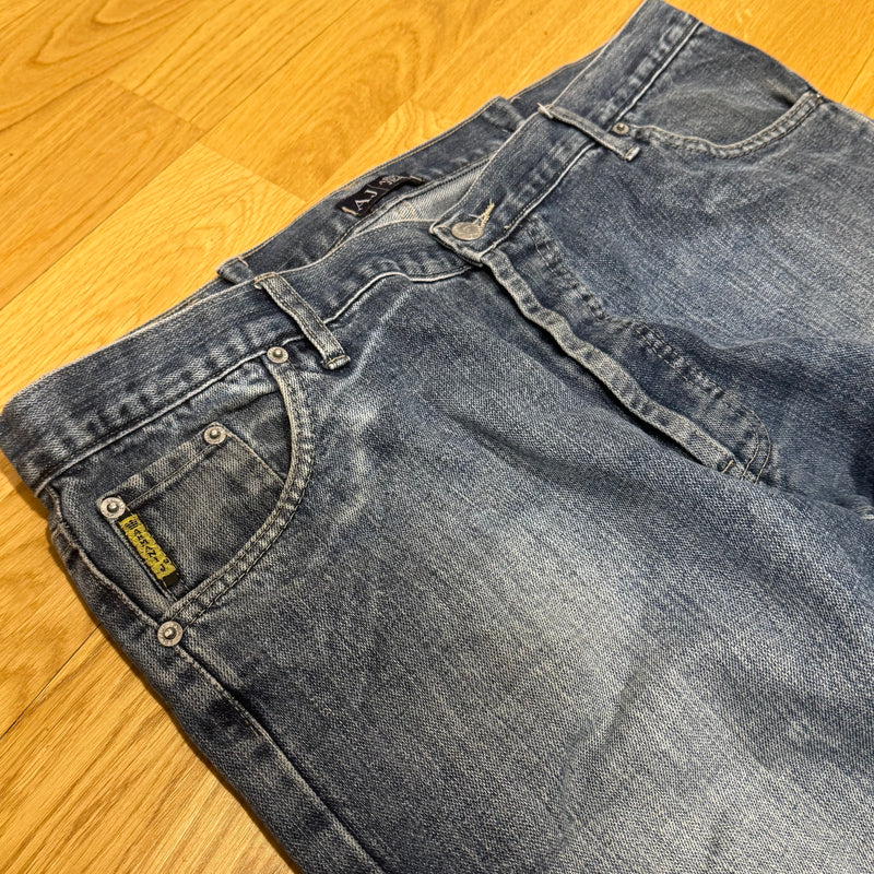 Detailansicht: Sourced limited accessories and clothes Armani Jeans vintage baggy pants – Logo, Nähte oder Material