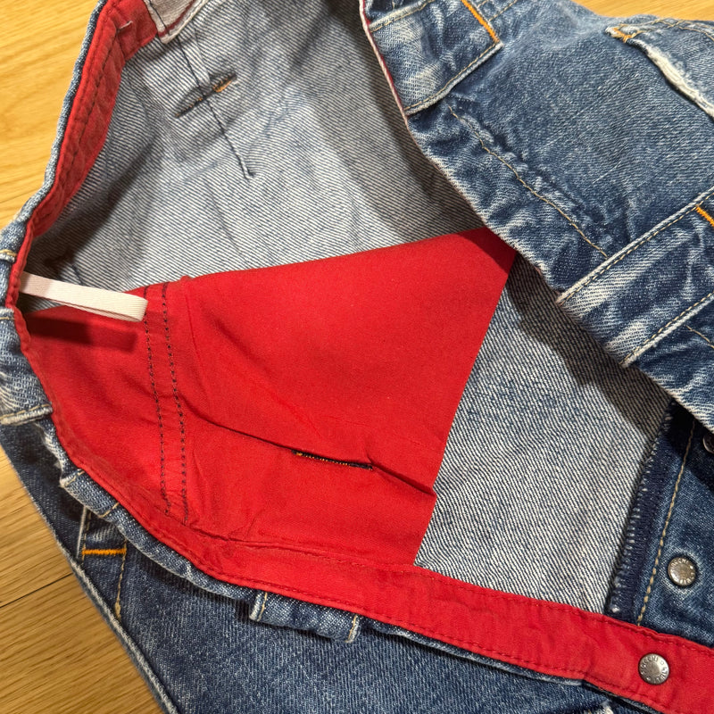 Detailansicht: Sourced limited accessories and clothes Armani 25 vintage baggy denim cargo jeans – Logo, Nähte oder Material