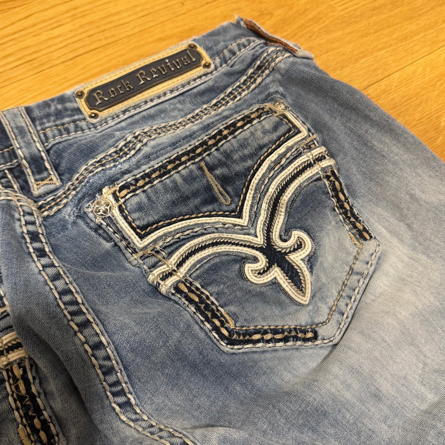 Rock Revival Y2K wide leg stone washed jeans