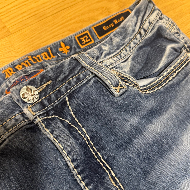 Detailansicht: Sourced limited accessories and clothes Rock Revival Y2K wide leg stone washed jeans – Logo, Nähte oder Material