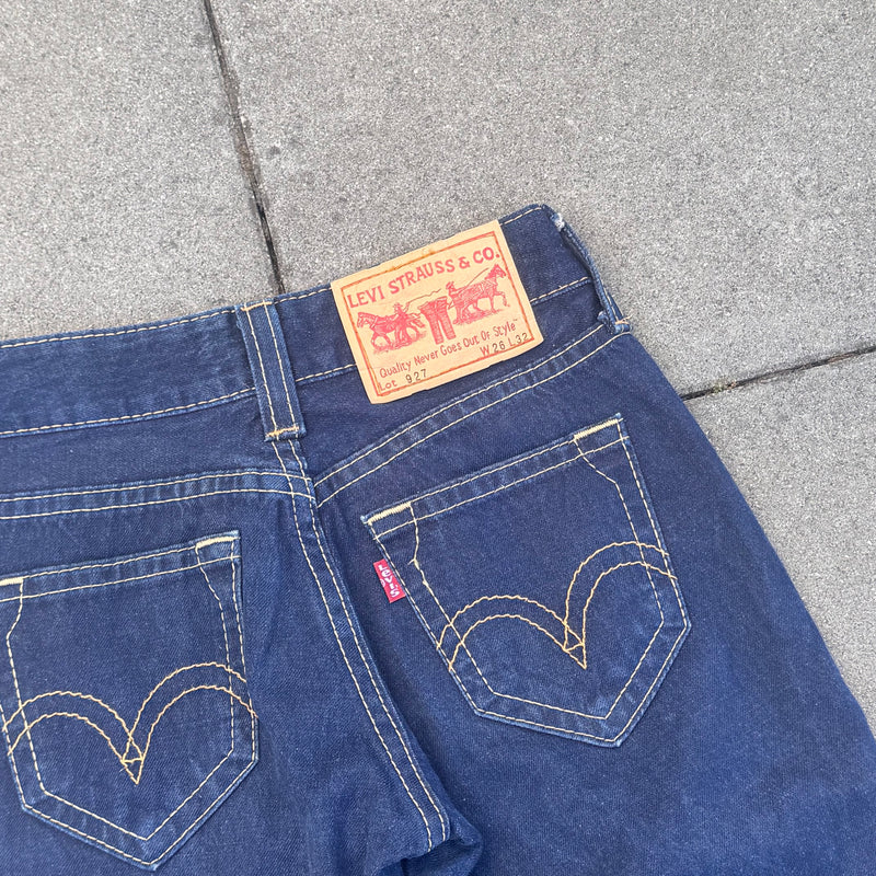 Detailansicht: Sourced limited accessories and clothes Levi Strauss vintage bootcut jeans – Logo, Nähte oder Material