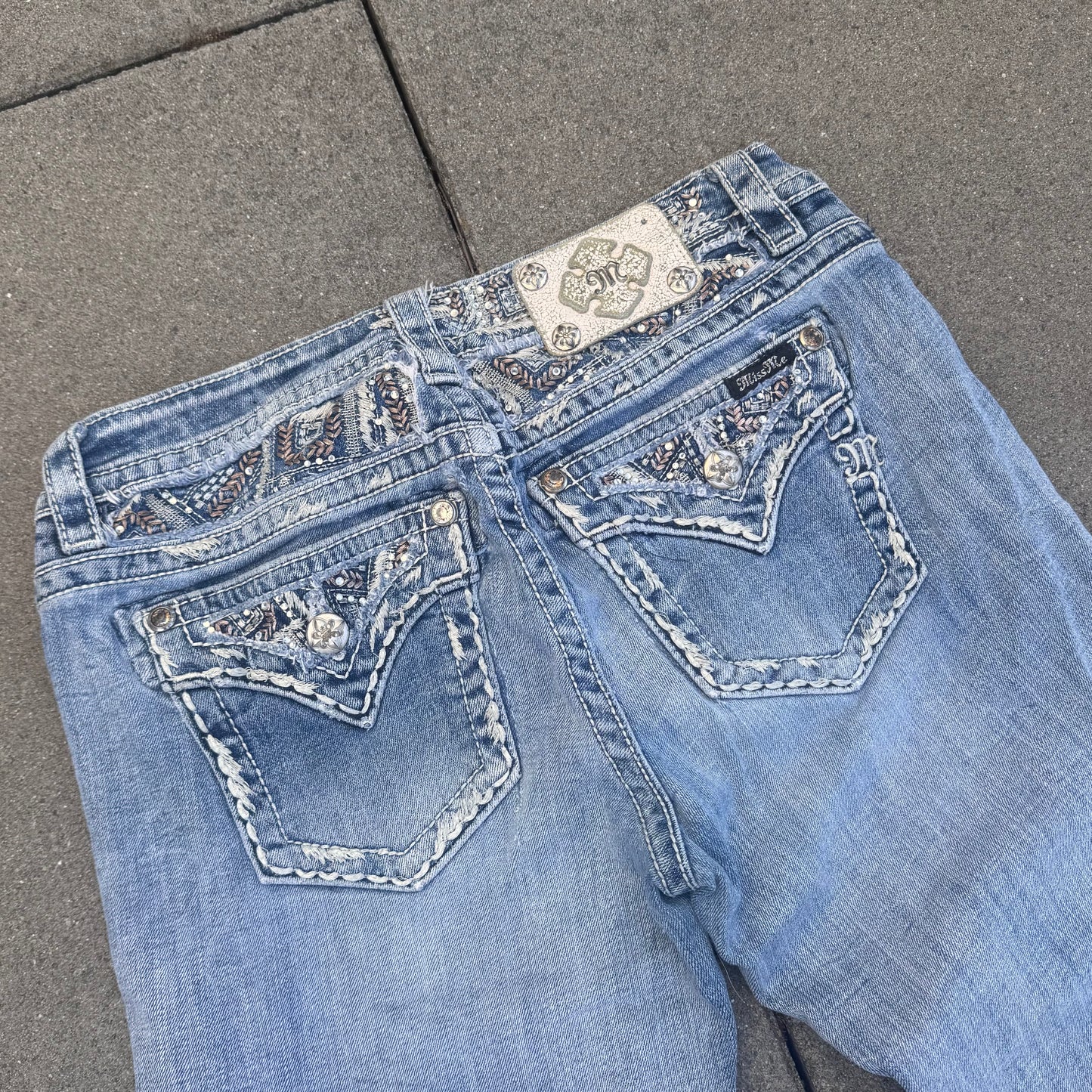 Miss Me mid rise straight Y2K jeans