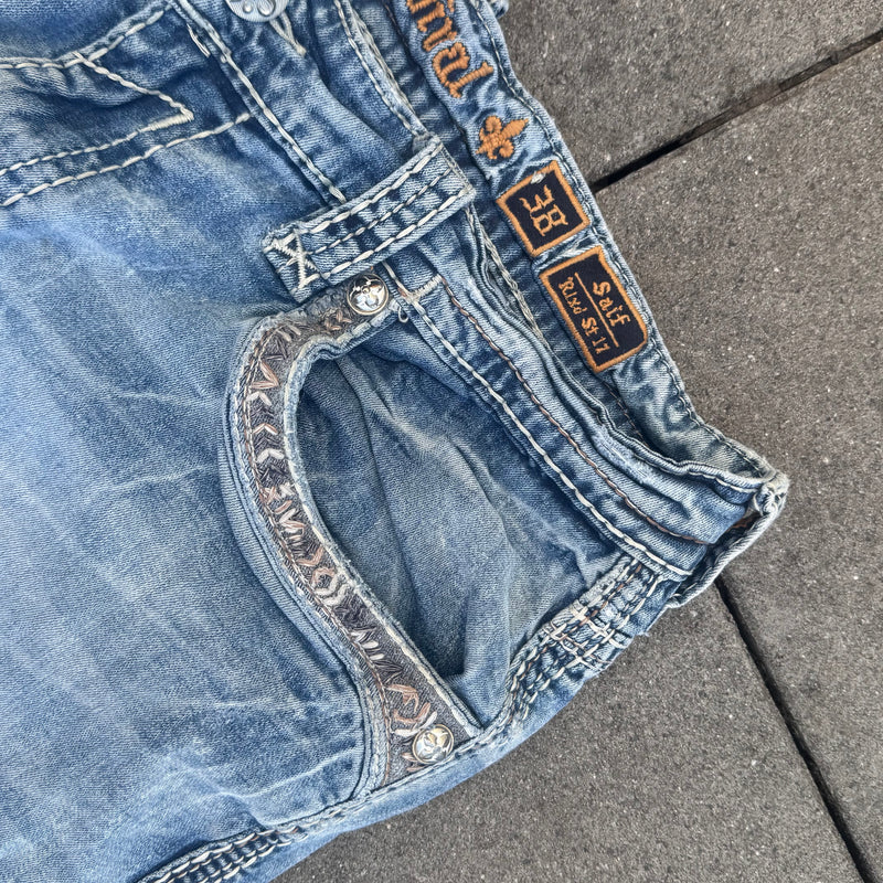 Detailansicht: Sourced limited accessories and clothes Rock Revival vintage straight leg denim jeans – Logo, Nähte oder Material